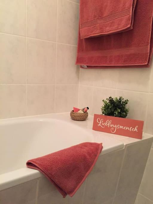 Gruenderzeitwohnung In Beliebter Suedvorstadt Leipzig Bagian luar foto